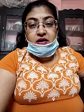 LAVERNIYA  online show from January 24, 12:10 pm