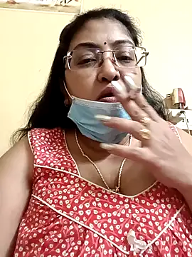 LAVERNIYA  online show from January 28, 1:38 pm