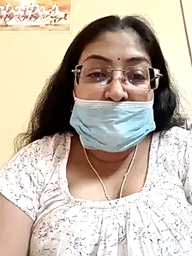 LAVERNIYA  online show from February 8, 7:59 am