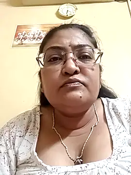 LAVERNIYA  online show from March 18, 12:58 pm