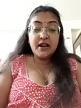 LAVERNIYA  online show from September 17, 3:46 pm