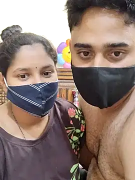 IND COUPLE1 online show from February 15, 5:17 pm