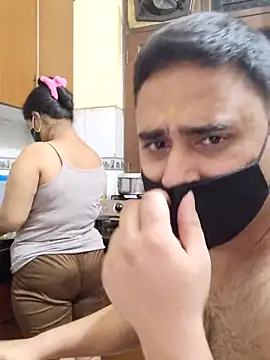 IND COUPLE1 online show from February 26, 3:52 pm