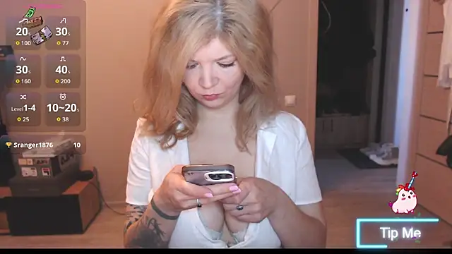 Snapshot of Brience chatting on April 18, 2:04 am Brience online show from April 18, 2:04 am