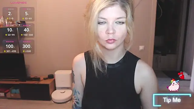 Snapshot of Brience chatting on May 30, 1:57 am Brience online show from May 30, 1:57 am