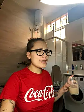 Snapshot of Hawitxui chatting on October 9, 9:40 am Hawitxui online show from October 9, 9:40 am