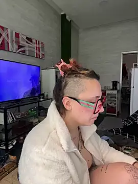 Snapshot of Hawitxui chatting on December 15, 9:35 am Hawitxui online show from December 15, 9:35 am