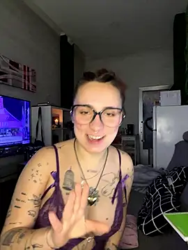 Snapshot of Hawitxui chatting on January 18, 9:13 am Hawitxui online show from January 18, 9:13 am