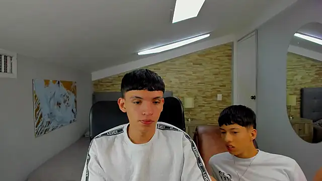 Snapshot of Juan_Nd_Steven chatting on December 22, 1:00 pm Juan Nd Steven online show from December 22, 1:00 pm