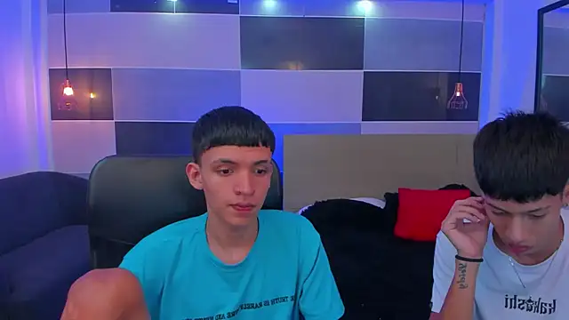 Snapshot of Juan_Nd_Steven chatting on January 18, 11:21 am Juan Nd Steven online show from January 18, 11:21 am