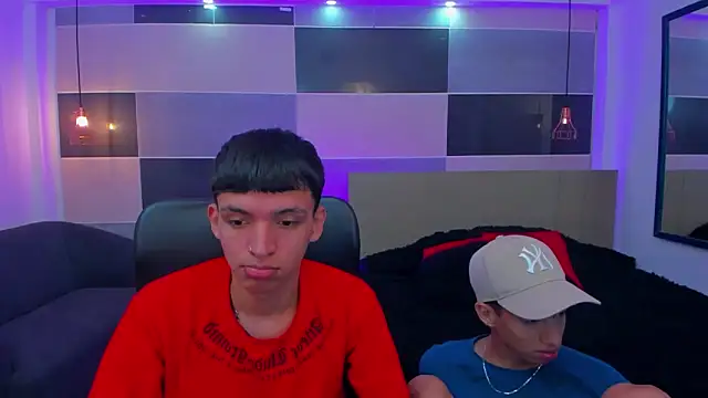 Snapshot of Juan_Nd_Steven chatting on February 1, 12:26 pm Juan Nd Steven online show from February 1, 12:26 pm
