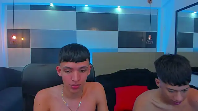 Snapshot of Juan_Nd_Steven chatting on February 5, 7:18 am Juan Nd Steven online show from February 5, 7:18 am