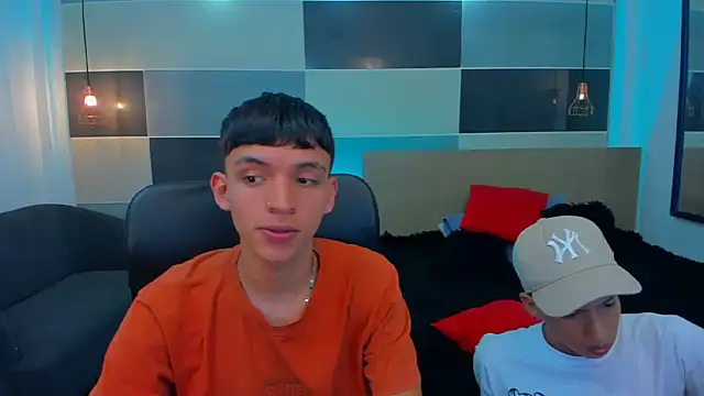 Snapshot of Juan_Nd_Steven chatting on February 14, 4:04 am Juan Nd Steven online show from February 14, 4:04 am