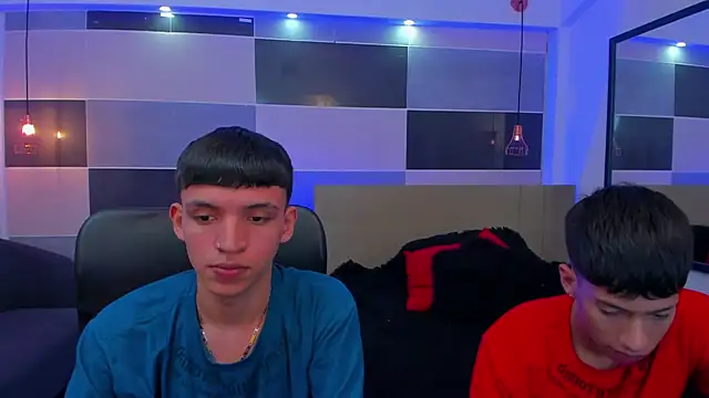 Snapshot of Juan_Nd_Steven chatting on February 15, 4:25 am Juan Nd Steven online show from February 15, 4:25 am