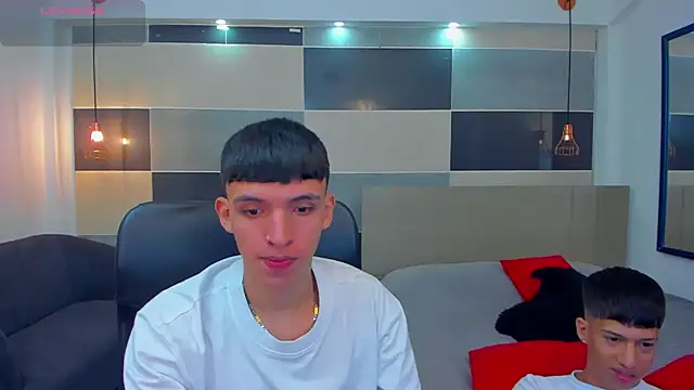 Snapshot of Juan_Nd_Steven chatting on March 2, 12:54 pm Juan Nd Steven online show from March 2, 12:54 pm