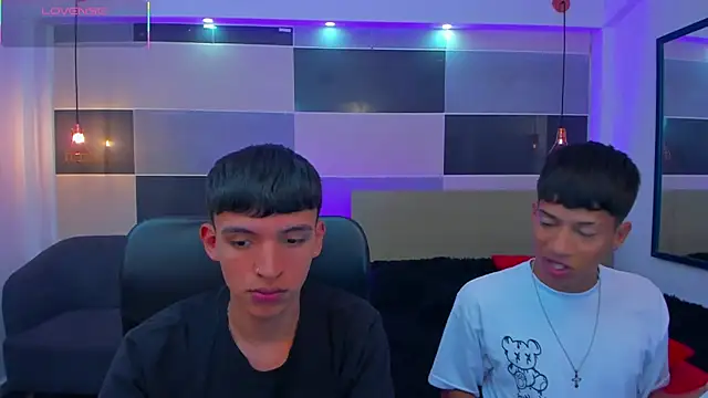 Snapshot of Juan_Nd_Steven chatting on March 13, 4:38 am Juan Nd Steven online show from March 13, 4:38 am