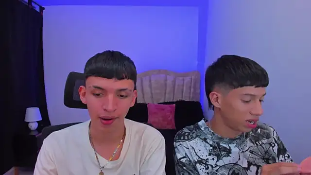 Snapshot of Juan_Nd_Steven chatting on September 9, 2:22 am Juan Nd Steven online show from September 9, 2:22 am