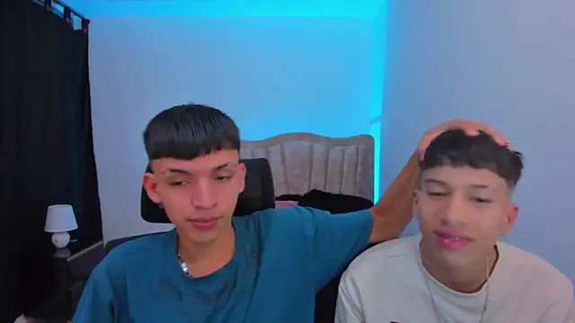 Snapshot of Juan_Nd_Steven chatting on September 14, 12:48 pm Juan Nd Steven online show from September 14, 12:48 pm