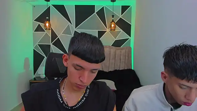 Juan Nd Steven online show from November 9, 12:36 pm