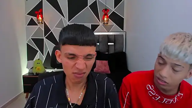 Juan Nd Steven online show from April 30, 9:41 pm
