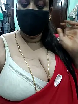 Snapshot of ashikaa_r chatting on October 6, 9:01 pm ashikaa r online show from October 6, 9:01 pm