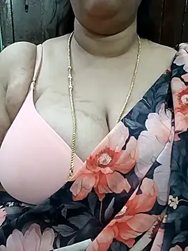 ashikaa r online show from February 7, 6:11 pm