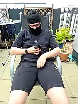 HornyTeenBoy64 online show from May 10, 5:07 pm