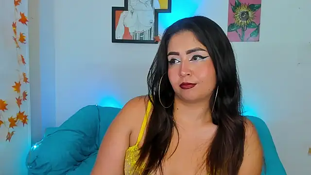 Snapshot of LiahDiaz chatting on February 25, 12:25 am LiahDiaz online show from February 25, 12:25 am