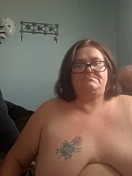 mcv131985 online show from February 4, 8:17 pm