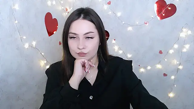 EmiliaTemi  online show from February 28, 12:20 pm