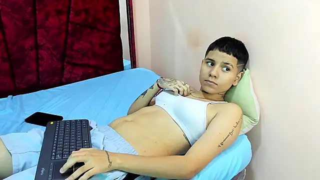 cami hots online show from February 13, 9:41 am