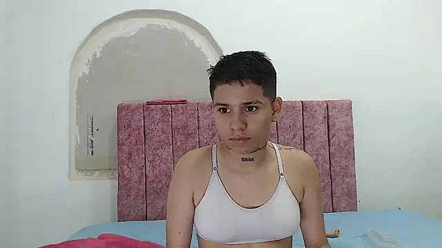 cami hots online show from February 28, 2:42 am