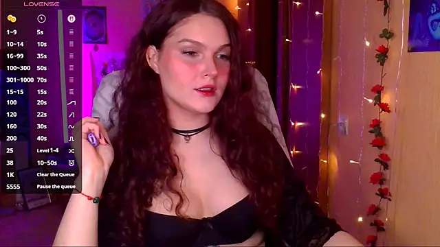 Jenna Sativa online show from April 19, 2:05 pm