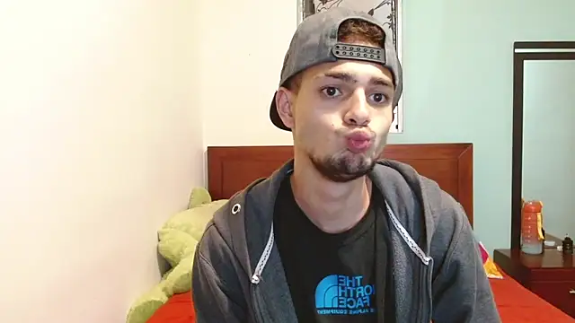 Snapshot of Jeffstyle18 chatting on October 4, 12:30 am Jeffstyle18 online show from October 4, 12:30 am