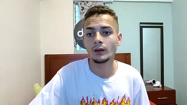 Snapshot of Jeffstyle18 chatting on October 6, 10:29 pm Jeffstyle18 online show from October 6, 10:29 pm