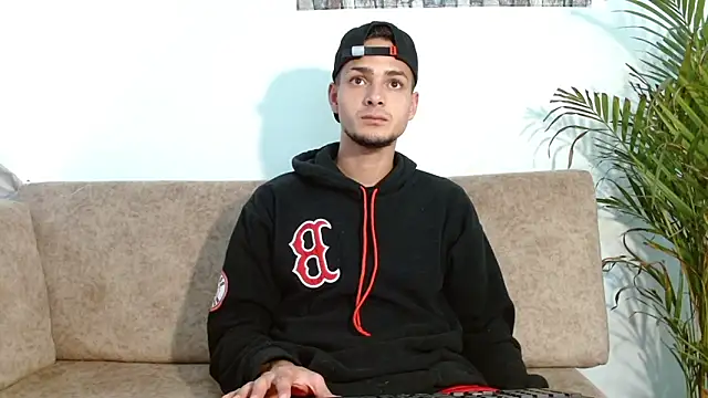 Snapshot of Jeffstyle18 chatting on October 23, 7:56 pm Jeffstyle18 online show from October 23, 7:56 pm