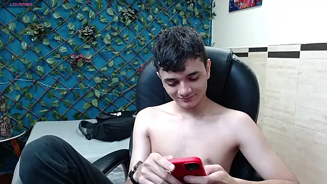 Waturox online show from September 25, 7:39 pm