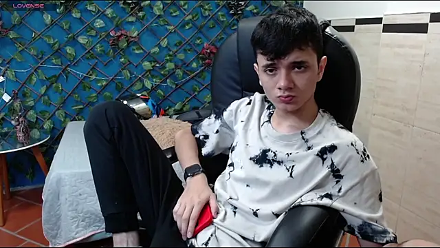 Waturox online show from September 29, 7:30 pm