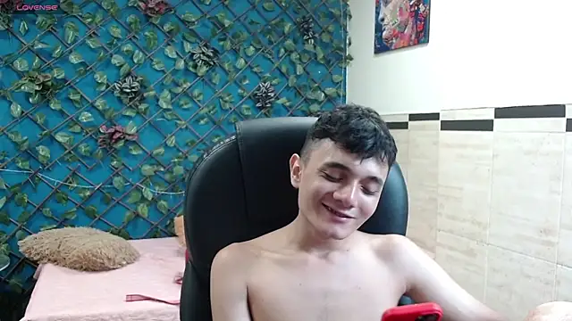 Waturox online show from October 31, 7:15 pm