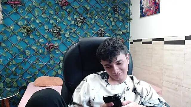 Waturox online show from November 8, 6:29 pm