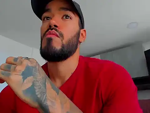 Alexander Martines online show from December 4, 8:06 pm