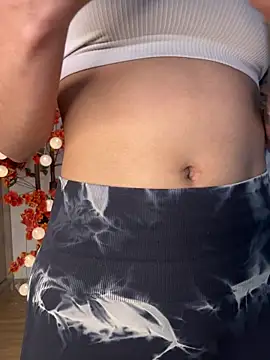 VictoriaHiill online show from February 28, 5:36 pm