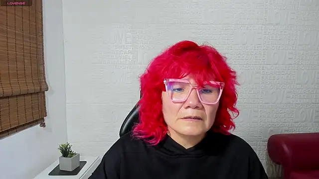 Snapshot of Salomeediaz_ chatting on February 5, 8:57 pm Salomeediaz online show from February 5, 8:57 pm