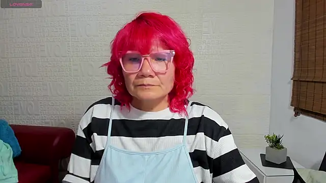 Snapshot of Salomeediaz_ chatting on February 11, 9:03 pm Salomeediaz online show from February 11, 9:03 pm