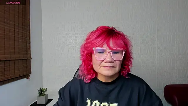 Snapshot of Salomeediaz_ chatting on February 22, 9:26 pm Salomeediaz online show from February 22, 9:26 pm