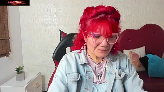 Snapshot of Salomeediaz_ chatting on February 27, 9:04 pm Salomeediaz online show from February 27, 9:04 pm