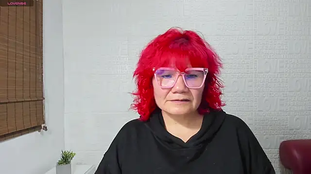 Snapshot of Salomeediaz_ chatting on March 4, 8:05 pm Salomeediaz online show from March 4, 8:05 pm