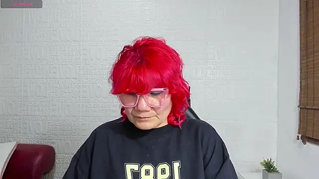 Snapshot of Salomeediaz_ chatting on March 6, 8:05 pm Salomeediaz online show from March 6, 8:05 pm