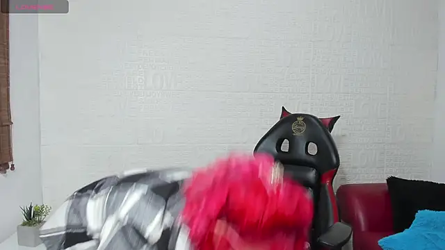 Snapshot of Salomeediaz_ chatting on March 11, 2:21 am Salomeediaz online show from March 11, 2:21 am