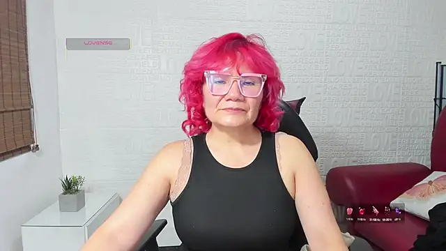 Snapshot of Salomeediaz_ chatting on March 15, 11:17 pm Salomeediaz online show from March 15, 11:17 pm